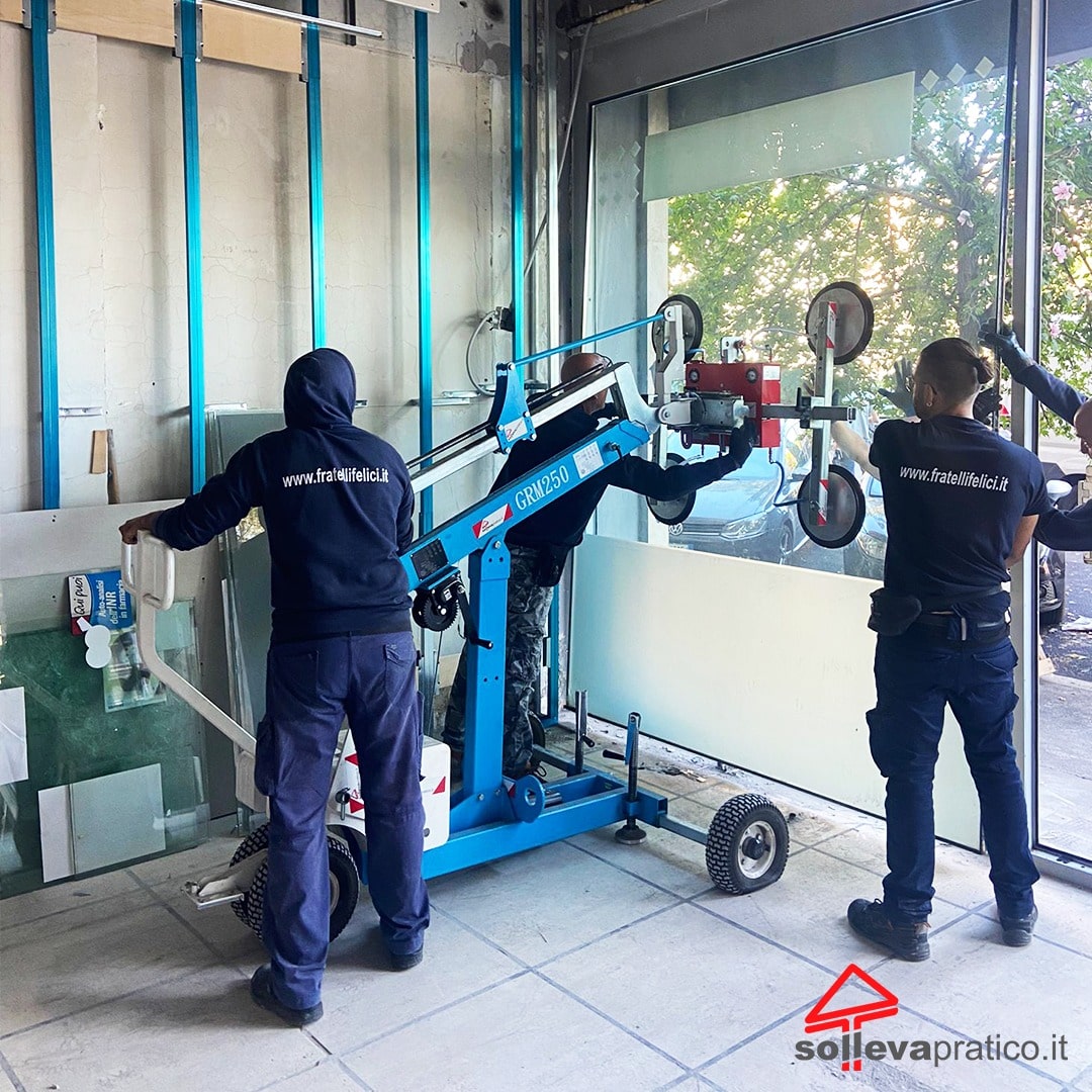 Installation with the GRM 250 Manual Window and Glass Lifter