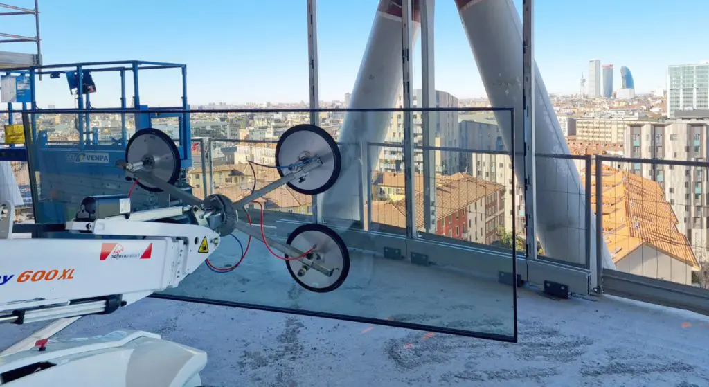 Sollevatori a ventose per vetro